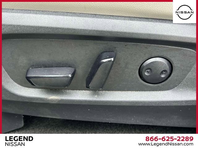 Used 2023 Nissan Pathfinder SL image 19