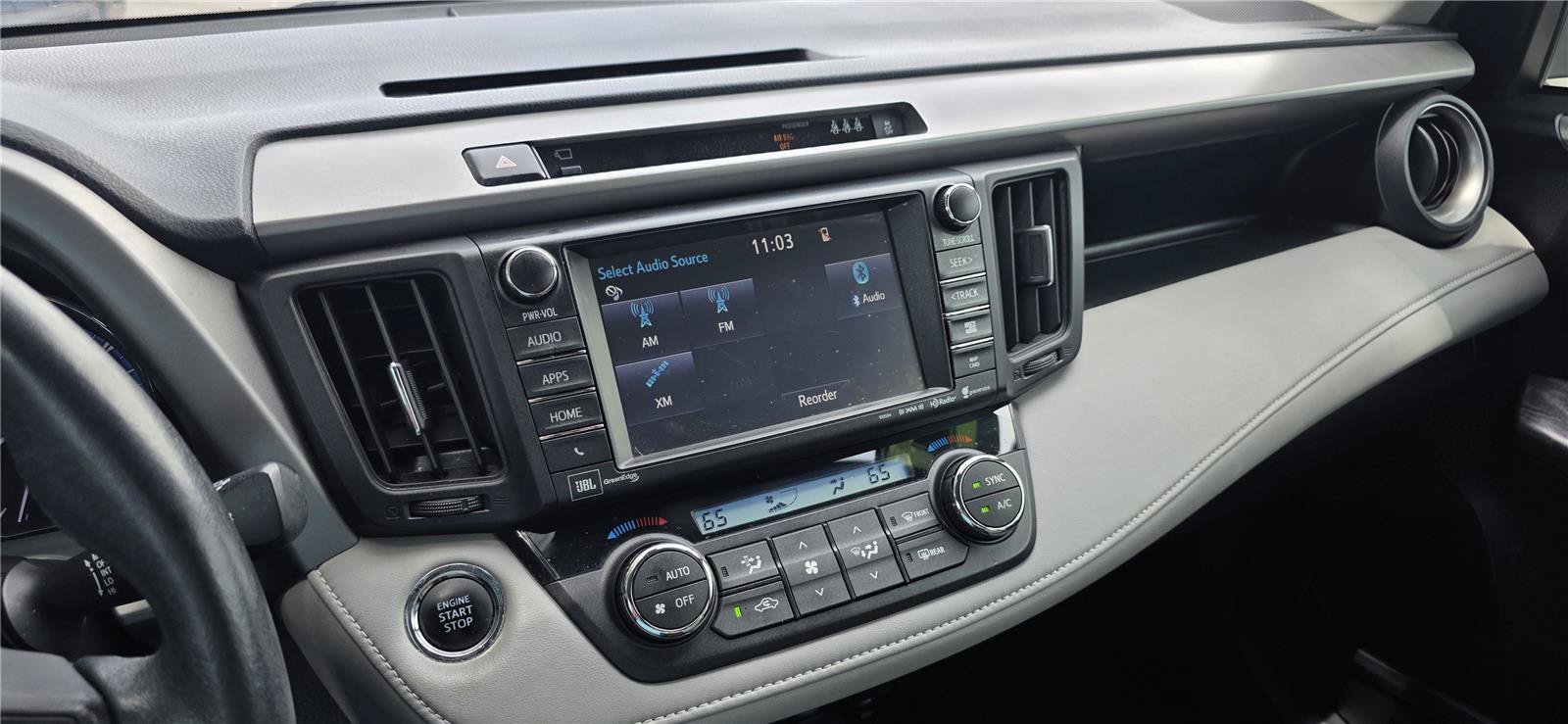 Used 2017 Toyota RAV4 Platinum FWD image 21