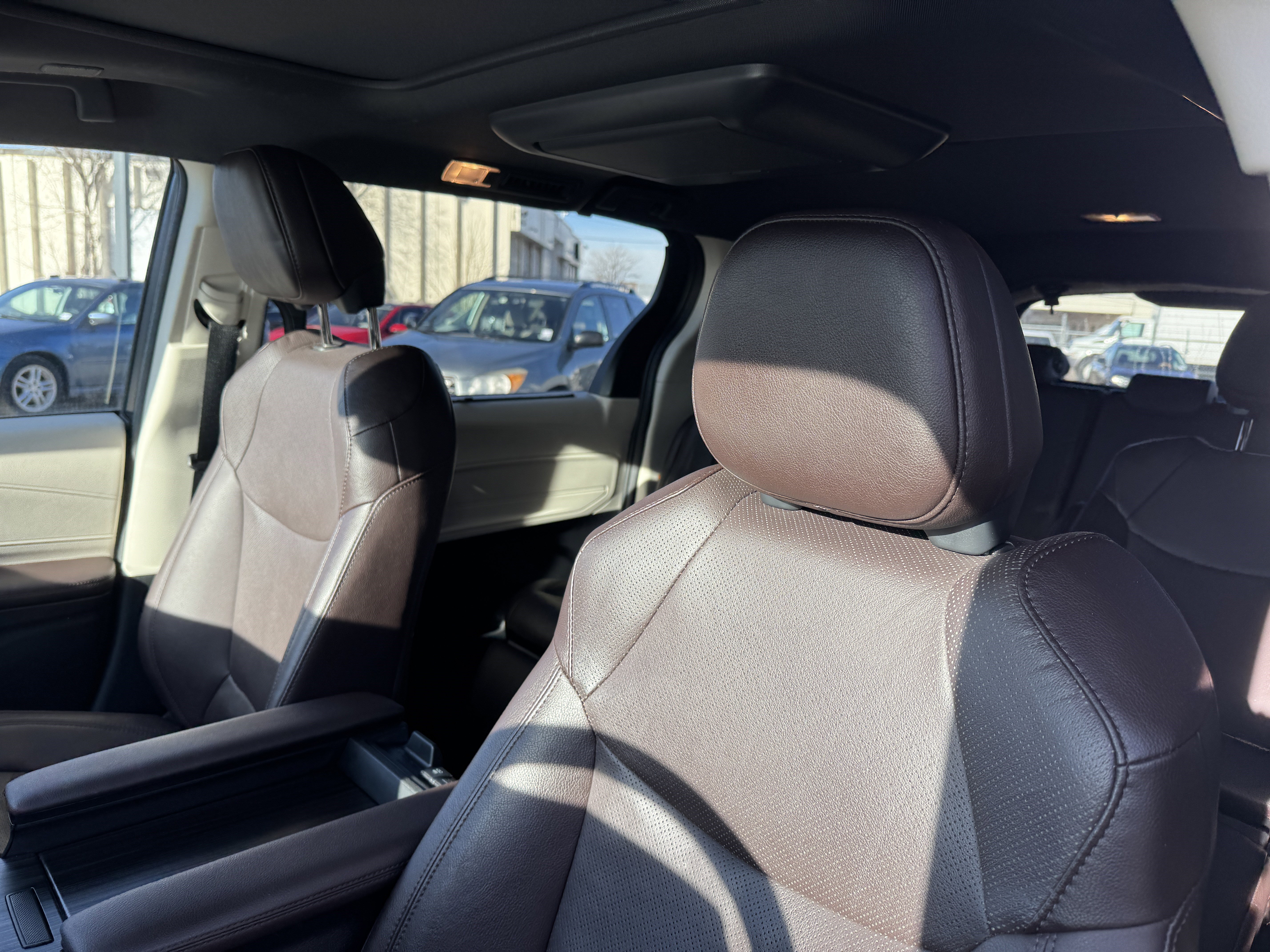 Used 2023 Toyota Sienna Platinum image 14