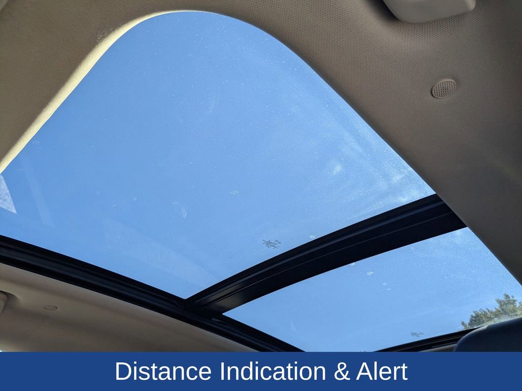 Used 2022 Lincoln Nautilus Reserve w/ Equipment Group 201A image 12