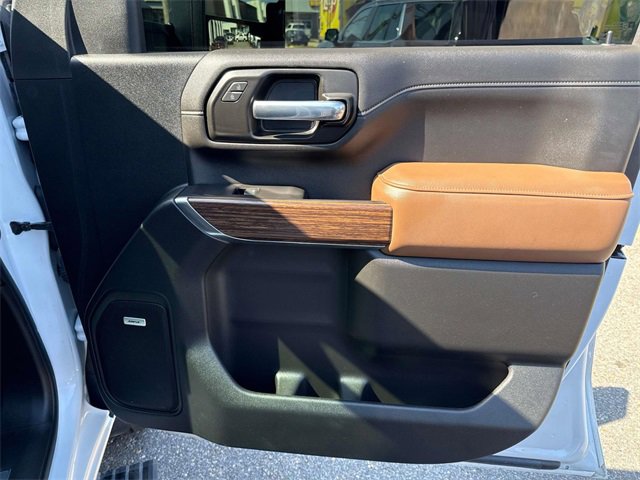 Used 2021 Chevrolet Silverado 3500 High Country image 18