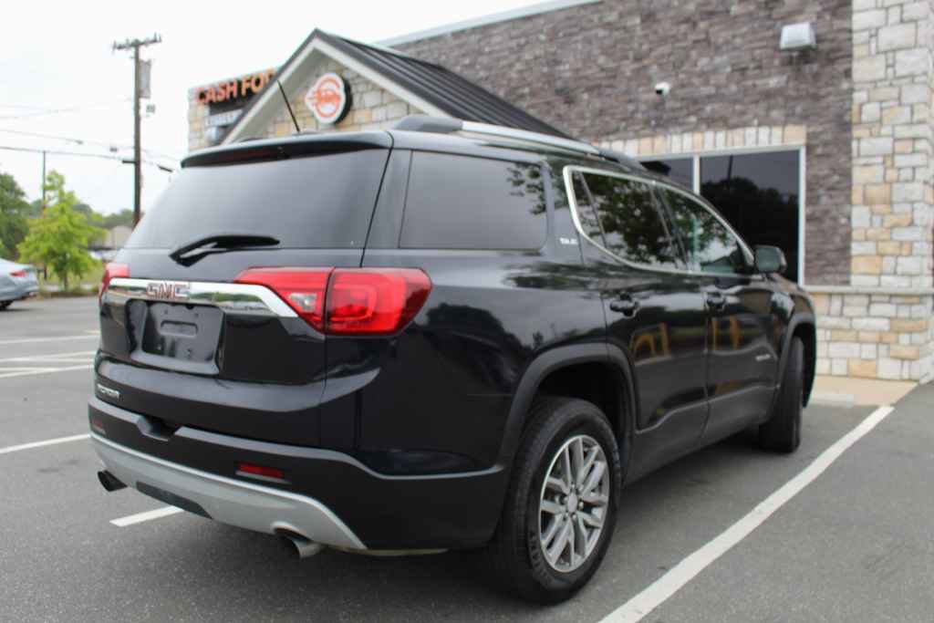 Used 2017 GMC Acadia SLE FWD image 5