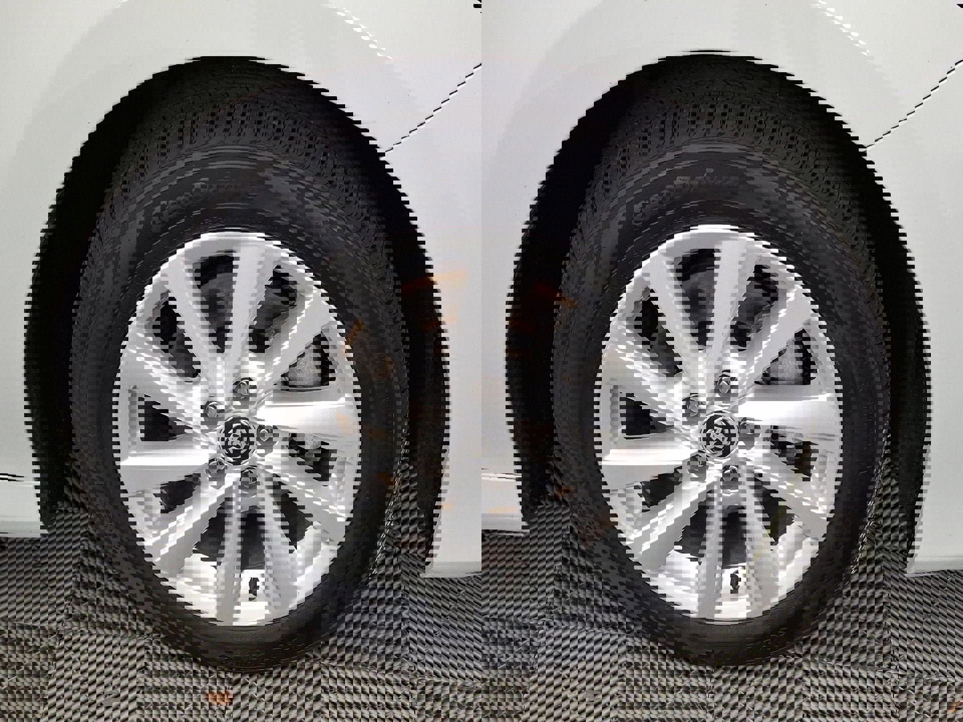 Used 2024 Toyota Camry LE image 26