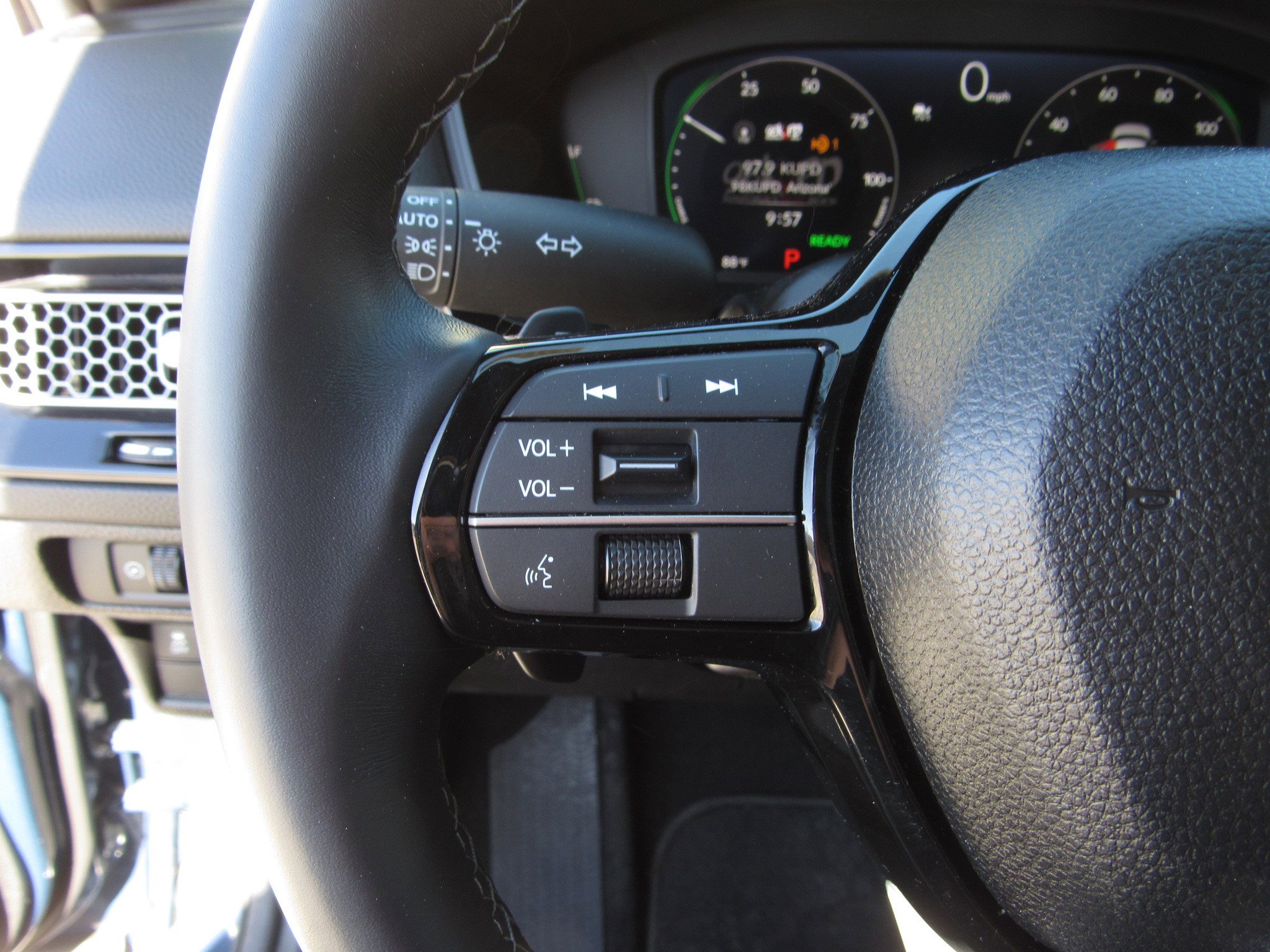 Used 2025 Honda Civic Sport image 24