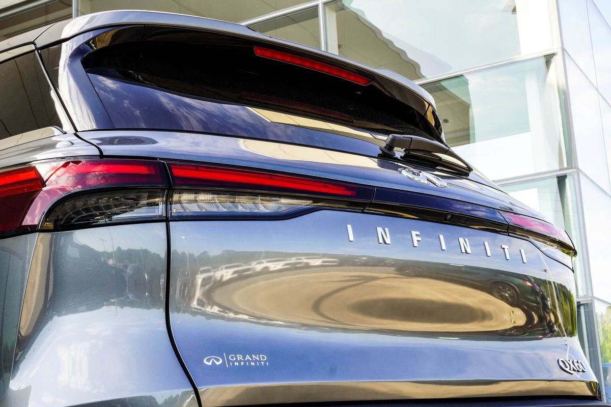 Certified 2024 INFINITI QX60 Pure image 13