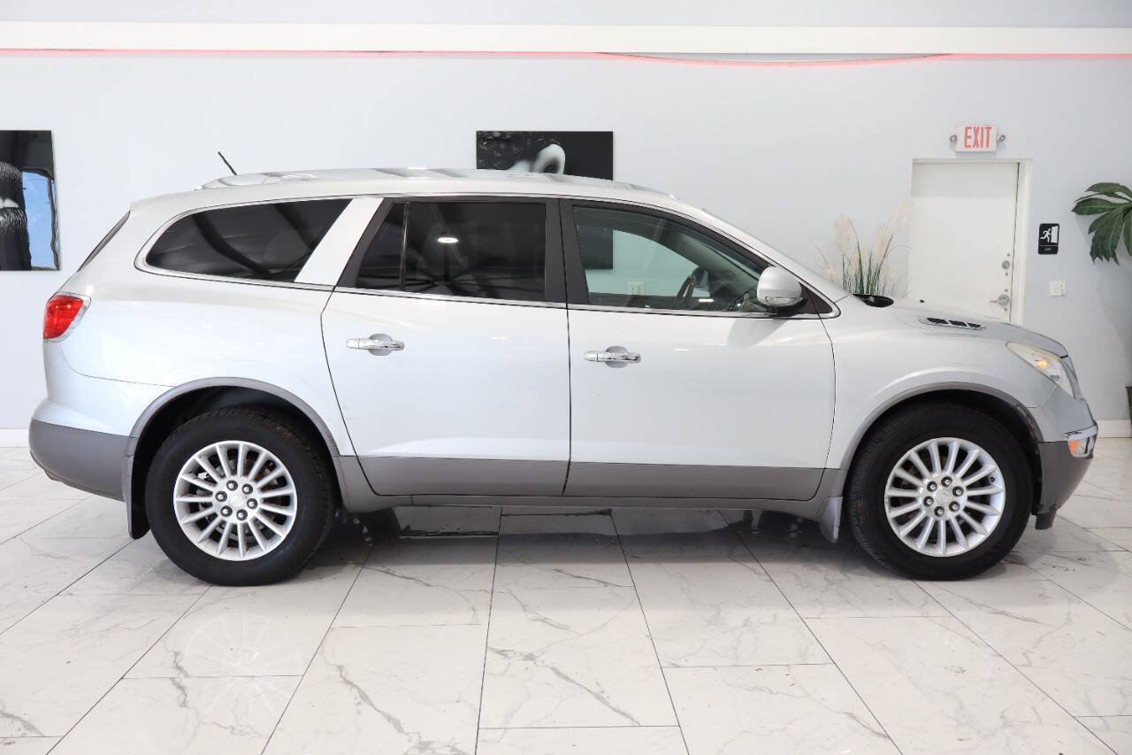 Used 2011 Buick Enclave CX w/ Driver Confidence Package AWD/4WD image 2