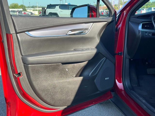 Used 2023 Cadillac XT5 Luxury image 31