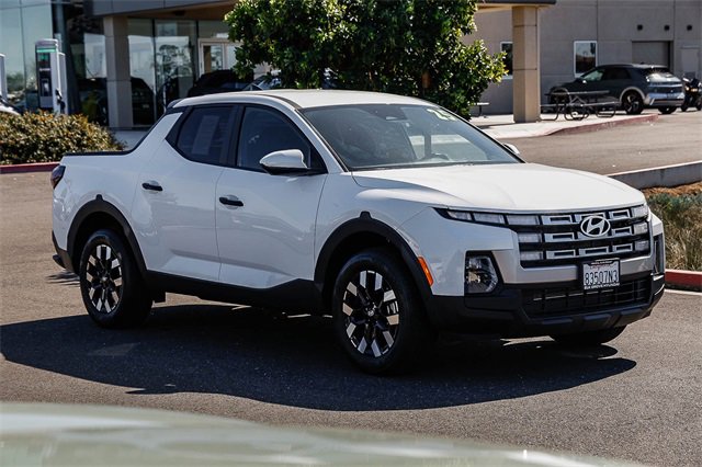 Certified 2025 Hyundai Santa Cruz SE image 6