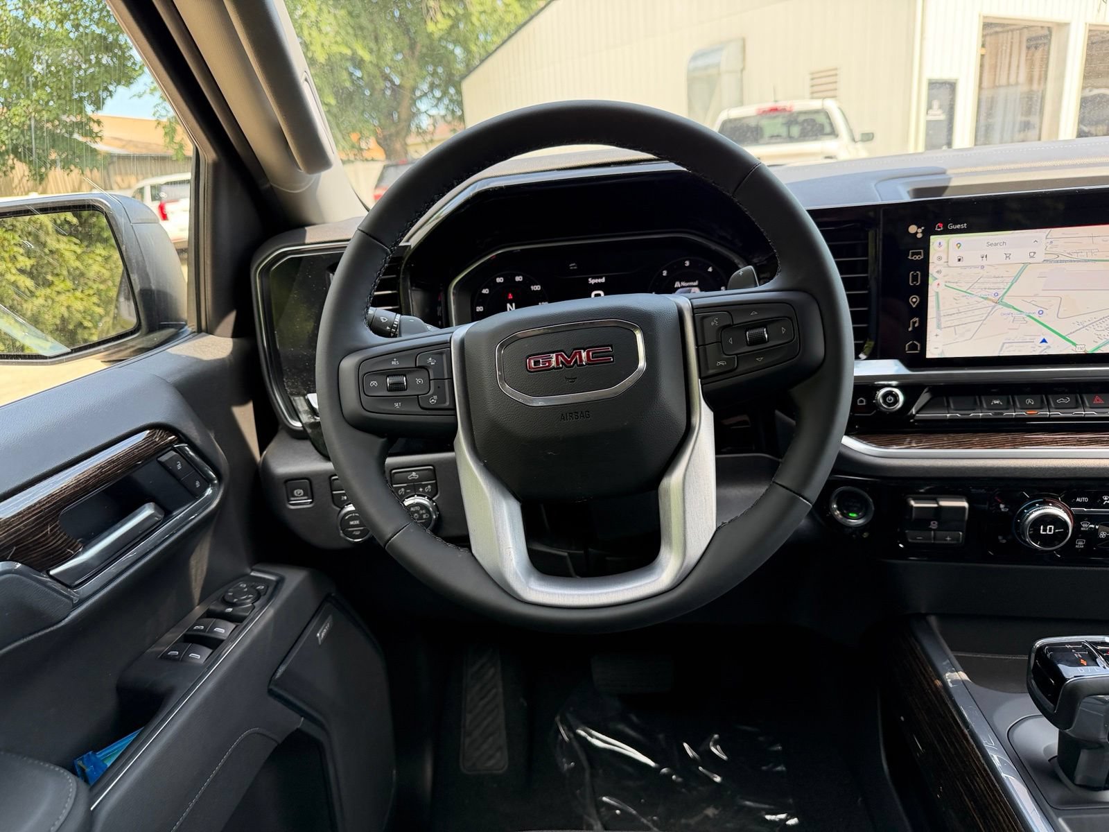 New 2026 GMC Sierra 1500 Elevation w/ Preferred Package AWD/4WD image 13