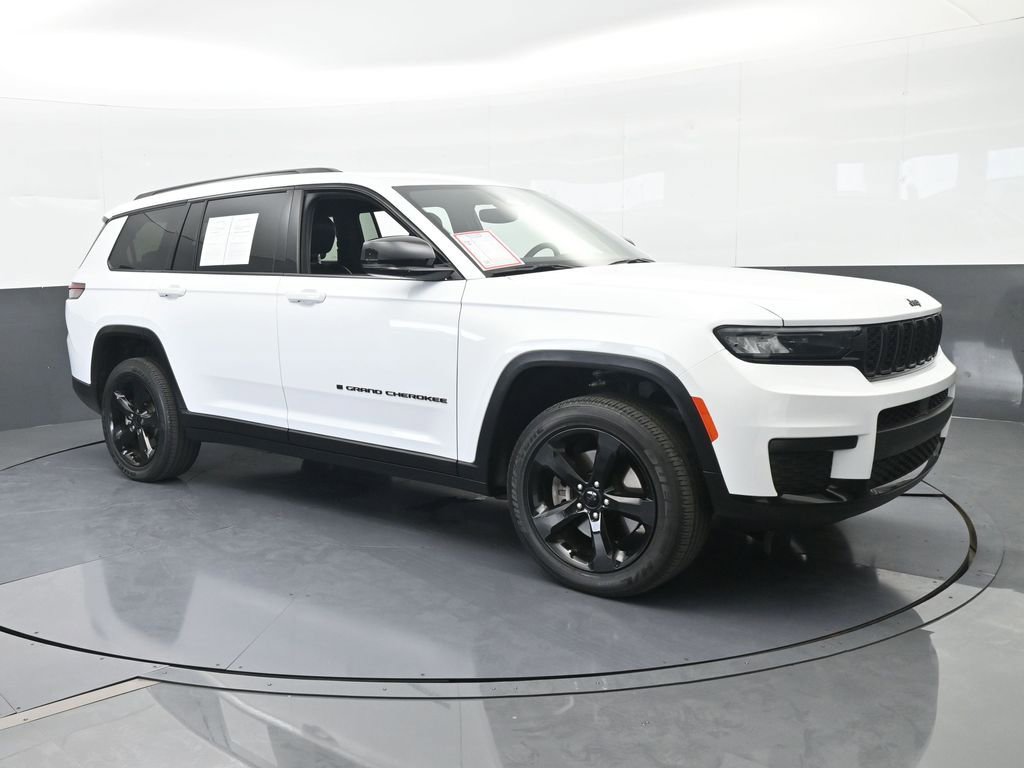 Used 2023 Jeep Grand Cherokee L Laredo RWD image 8