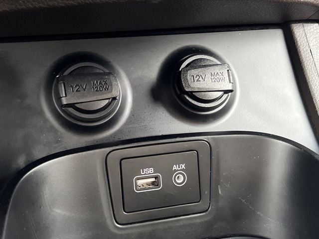 Used 2018 Hyundai Santa Fe Sport image 32