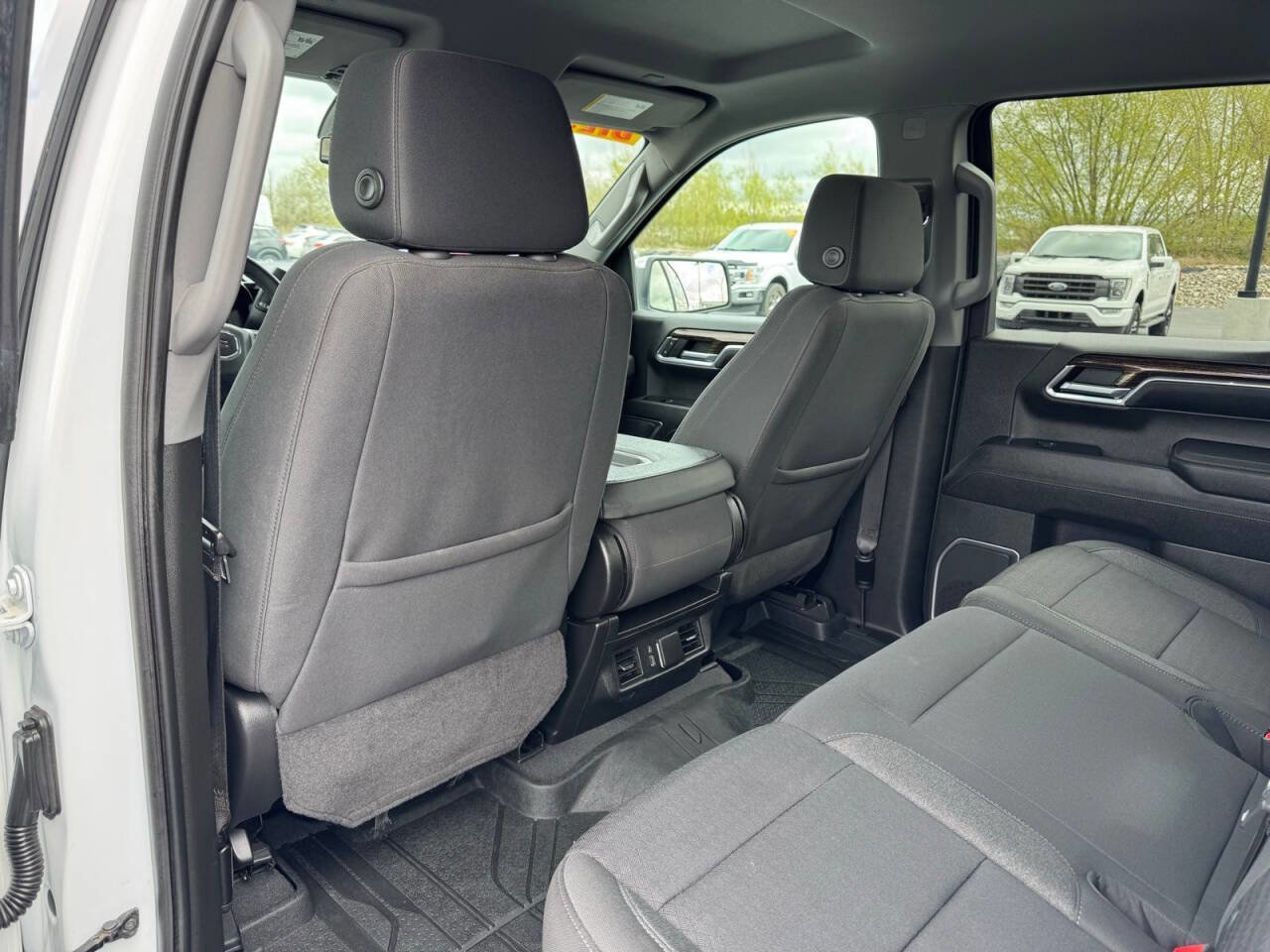 Used 2023 GMC Sierra 1500 SLE w/ X31 Off-Road Package AWD/4WD image 27