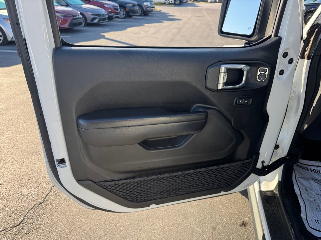 Used 2021 Jeep Wrangler Unlimited Rubicon image 32