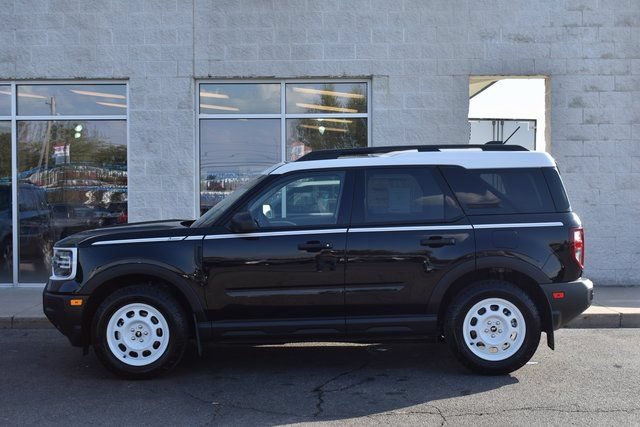 New 2025 Ford Bronco Sport Heritage w/ Convenience Package AWD/4WD image 2