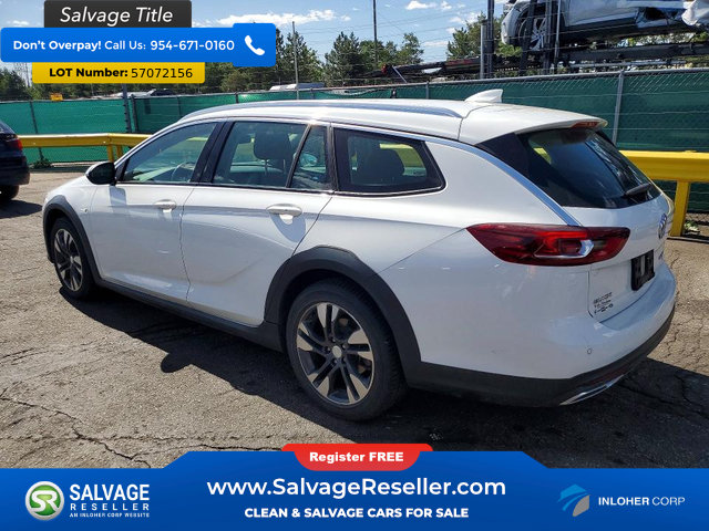 Used 2018 Buick Regal Preferred w/ Sights and Sounds Package AWD/4WD image 3