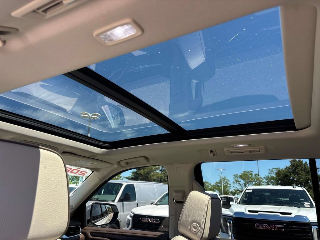 Used 2022 GMC Yukon Denali AWD/4WD image 14