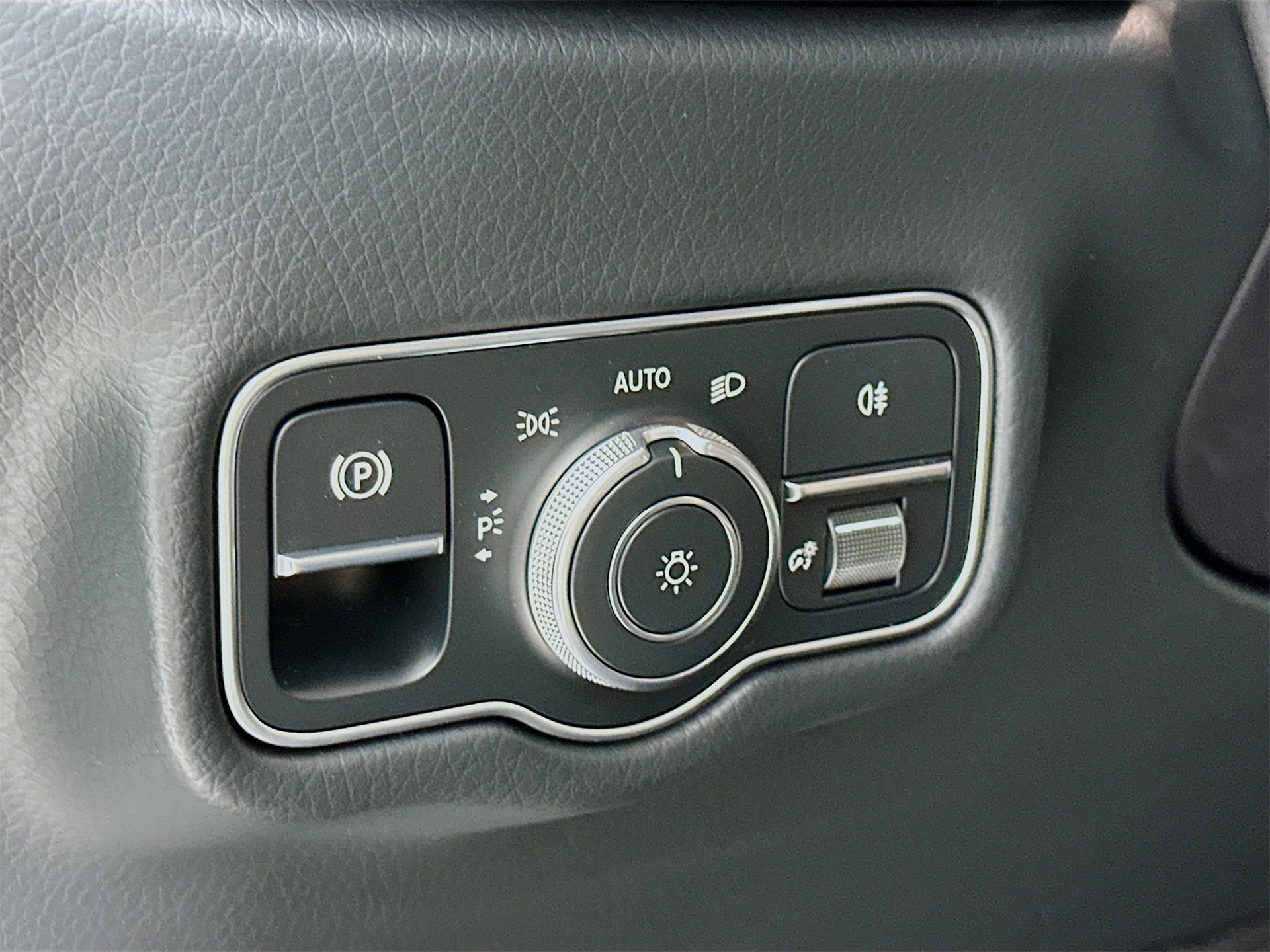 New 2026 Mercedes-Benz G 63 AMG 4MATIC image 11