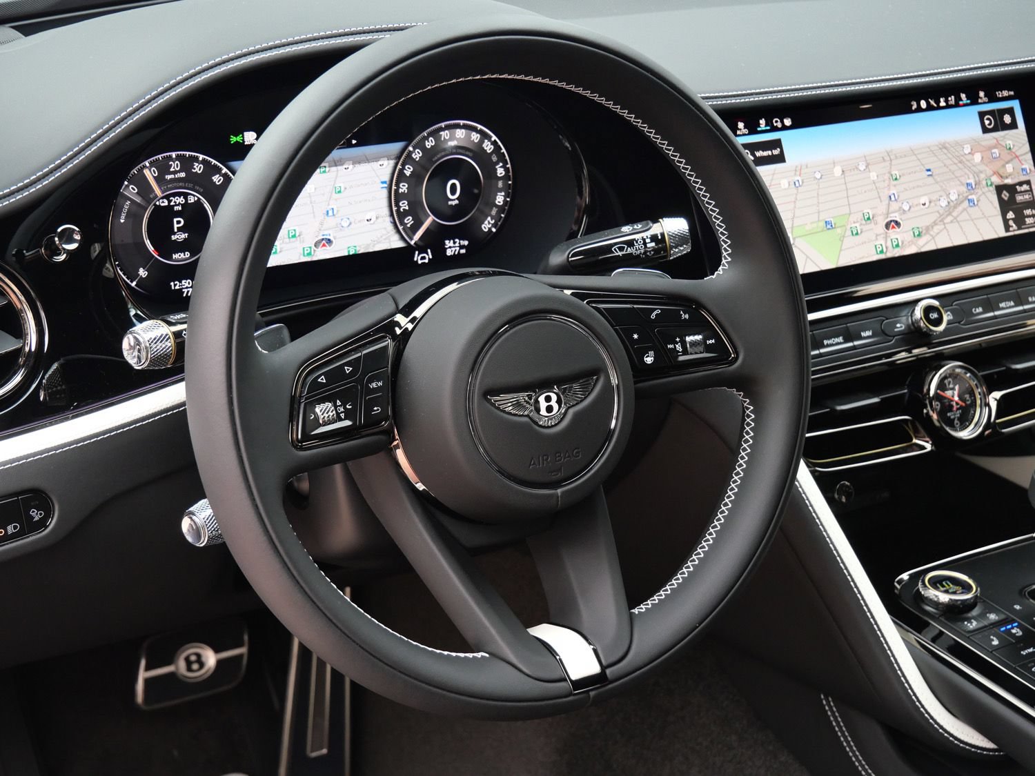 Used 2025 Bentley Flying Spur Plug-In Hybrid AWD/4WD image 25