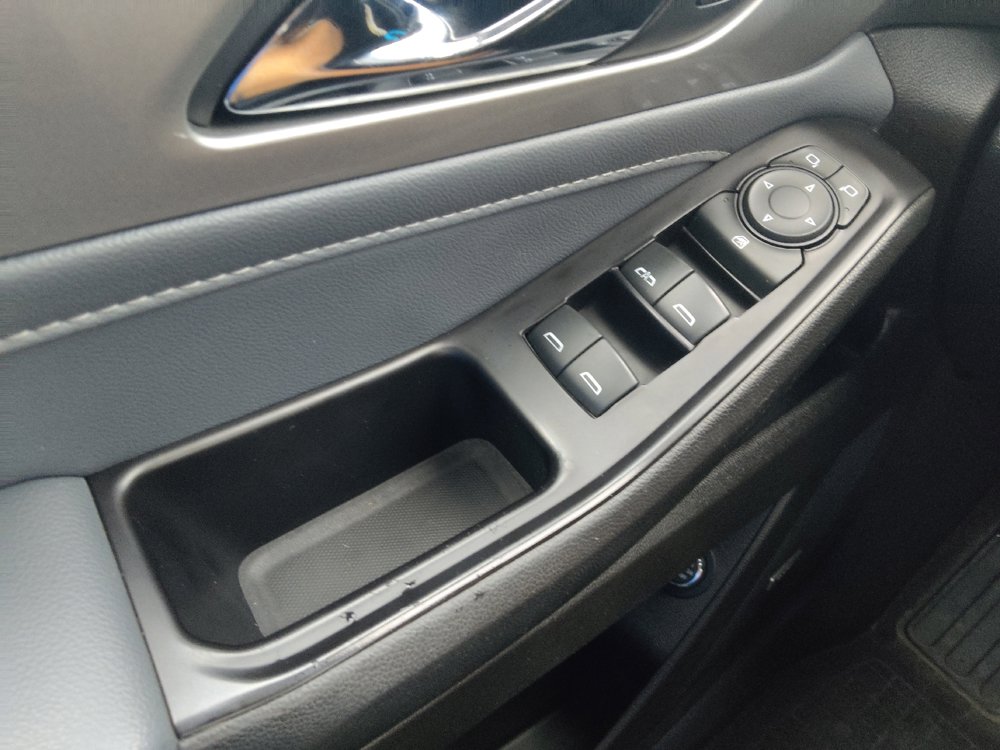 Used 2020 Chevrolet Traverse LT w/ LT Premium Package image 27