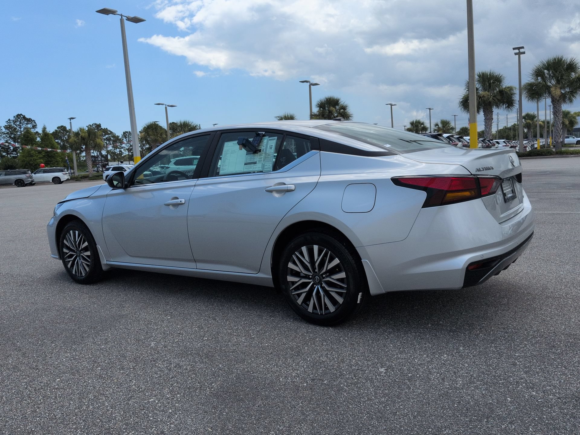 New 2026 Nissan Altima 2.5 SV AWD/4WD image 7
