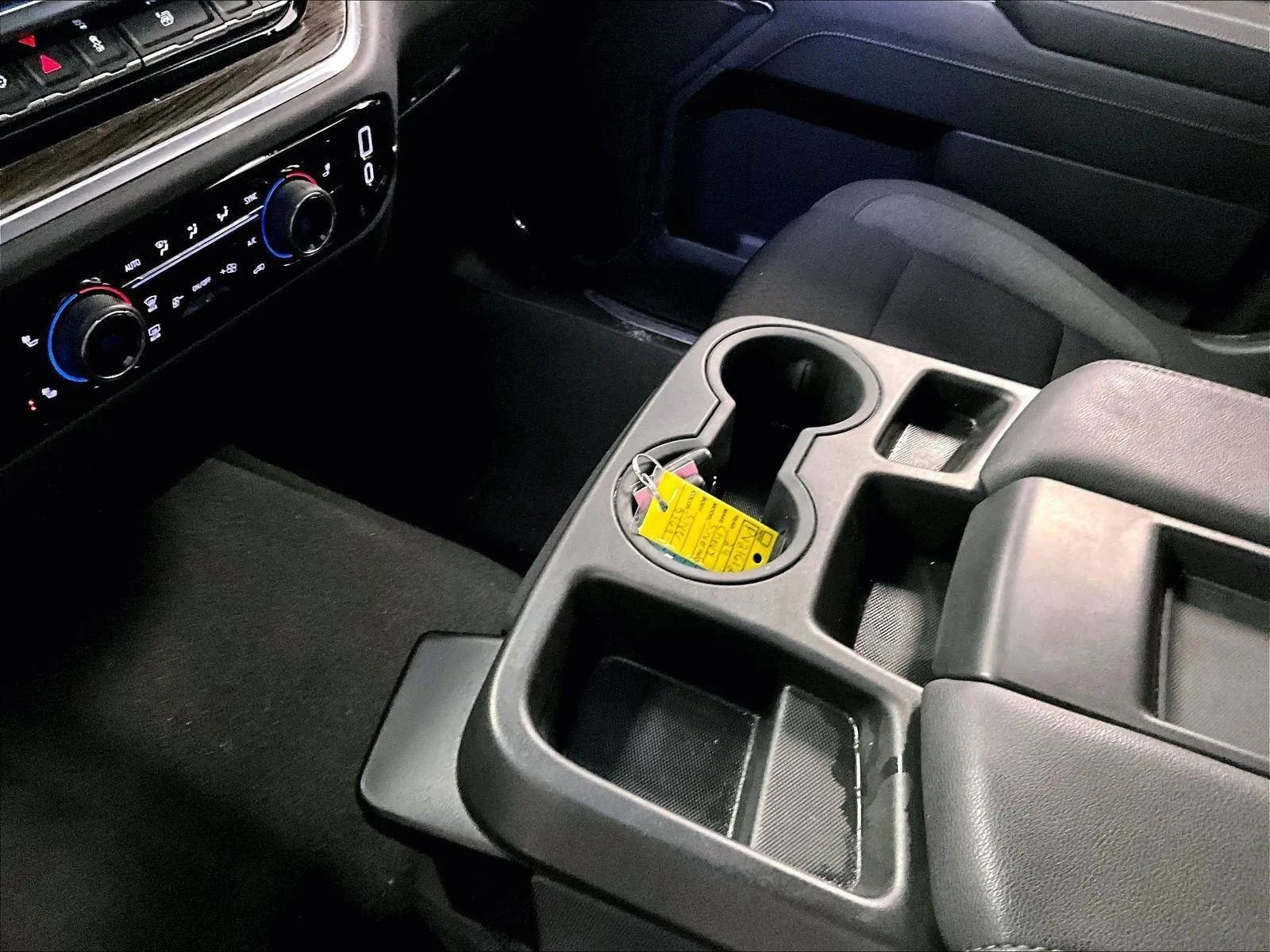 Used 2024 Chevrolet Silverado 1500 LT image 16