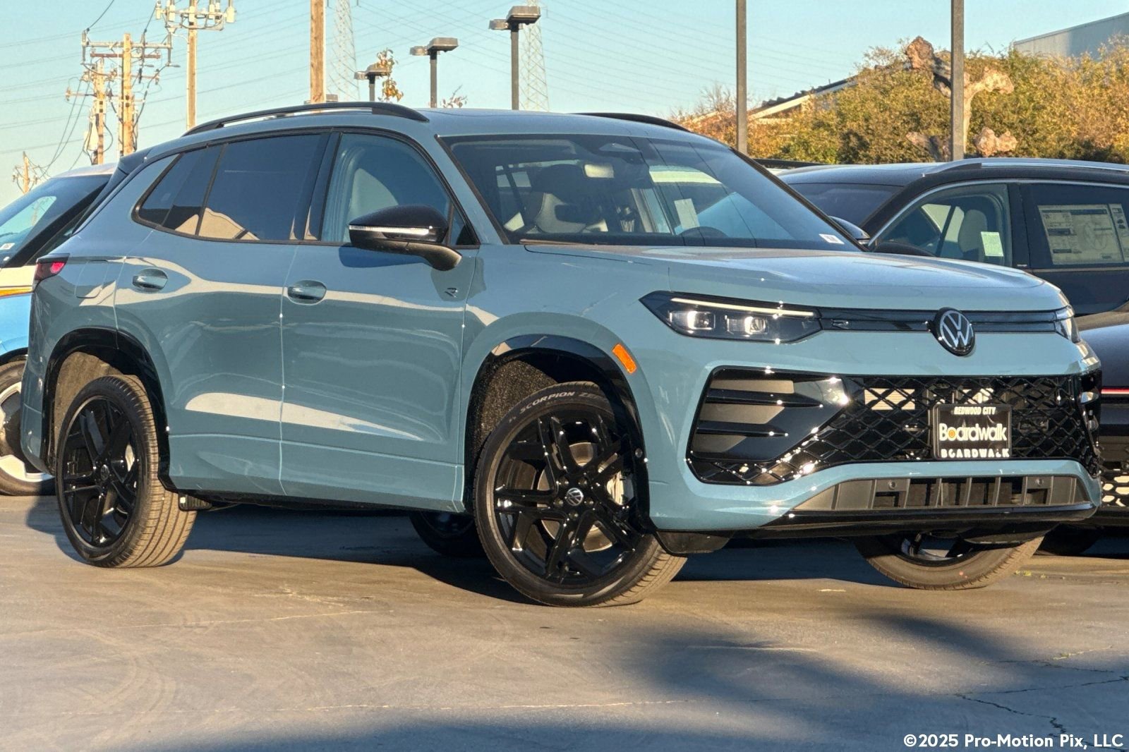 New 2026 Volkswagen Tiguan SE R-Line