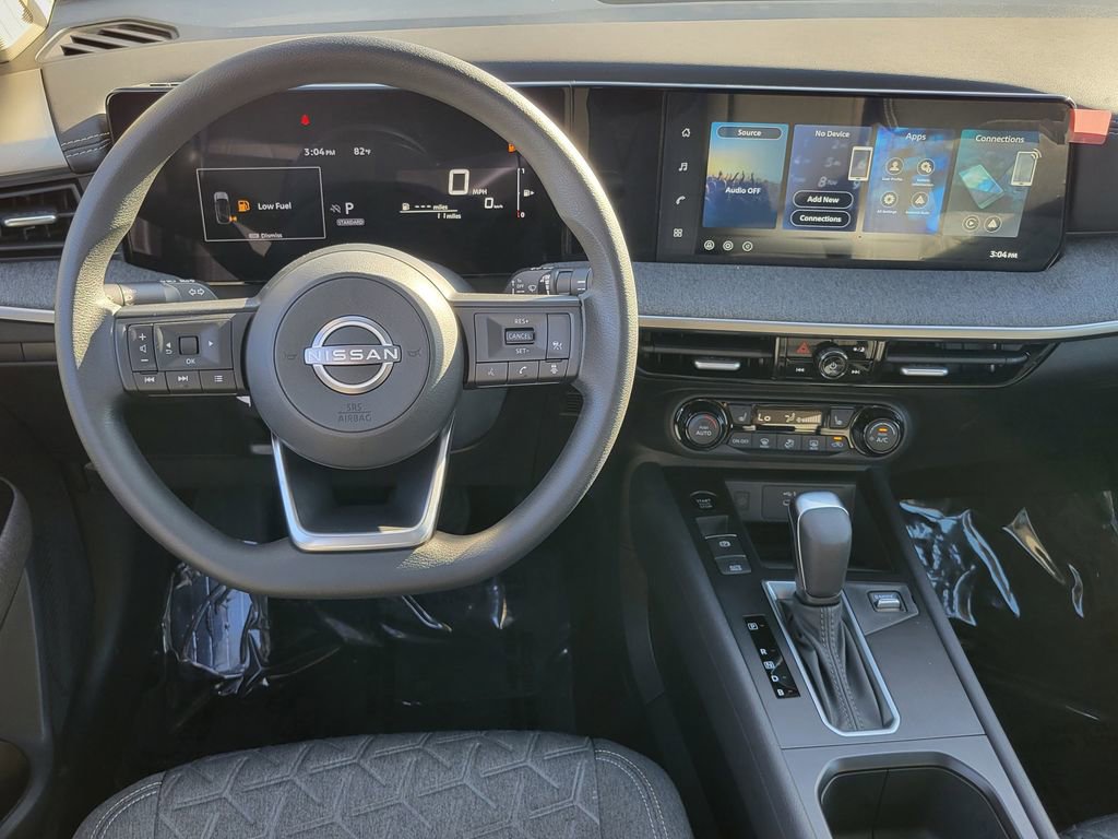 New 2026 Nissan Kicks SV w/ SV Premium Package image 5