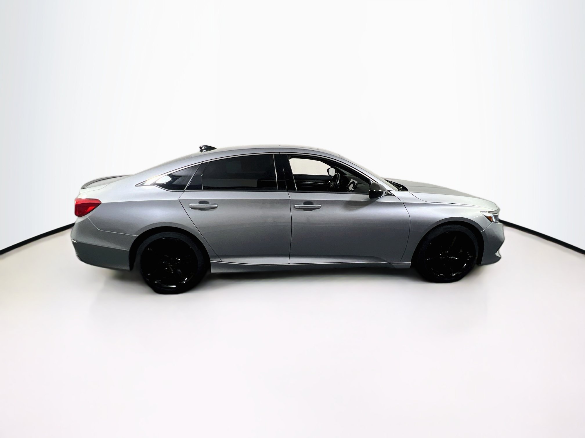 Used 2021 Honda Accord Sport image 4