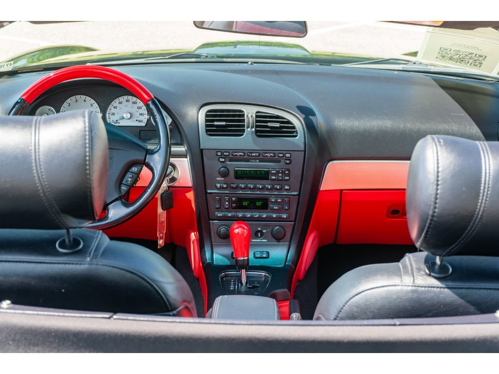 Used 2004 Ford Thunderbird RWD image 14