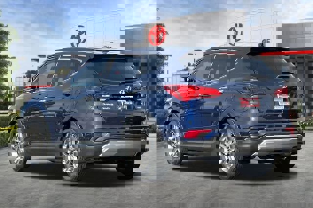 Used 2017 Hyundai Santa Fe Sport image 6