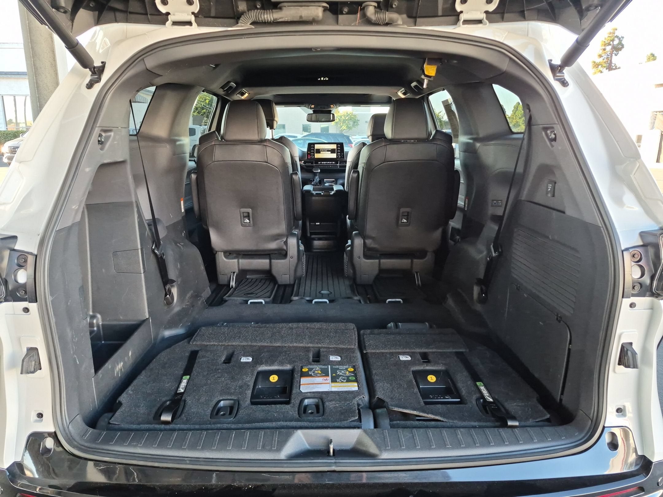 Certified 2024 Toyota Sienna XSE w/ XSE Plus Package FWD image 24