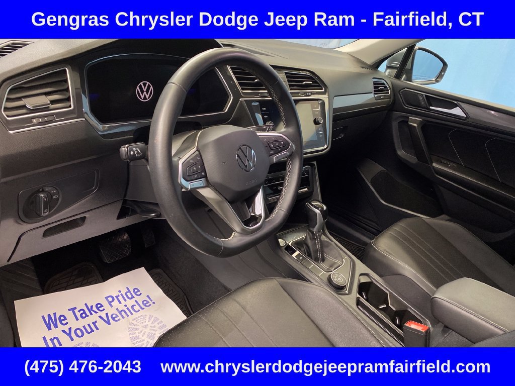 Used 2023 Volkswagen Tiguan SE AWD/4WD image 10