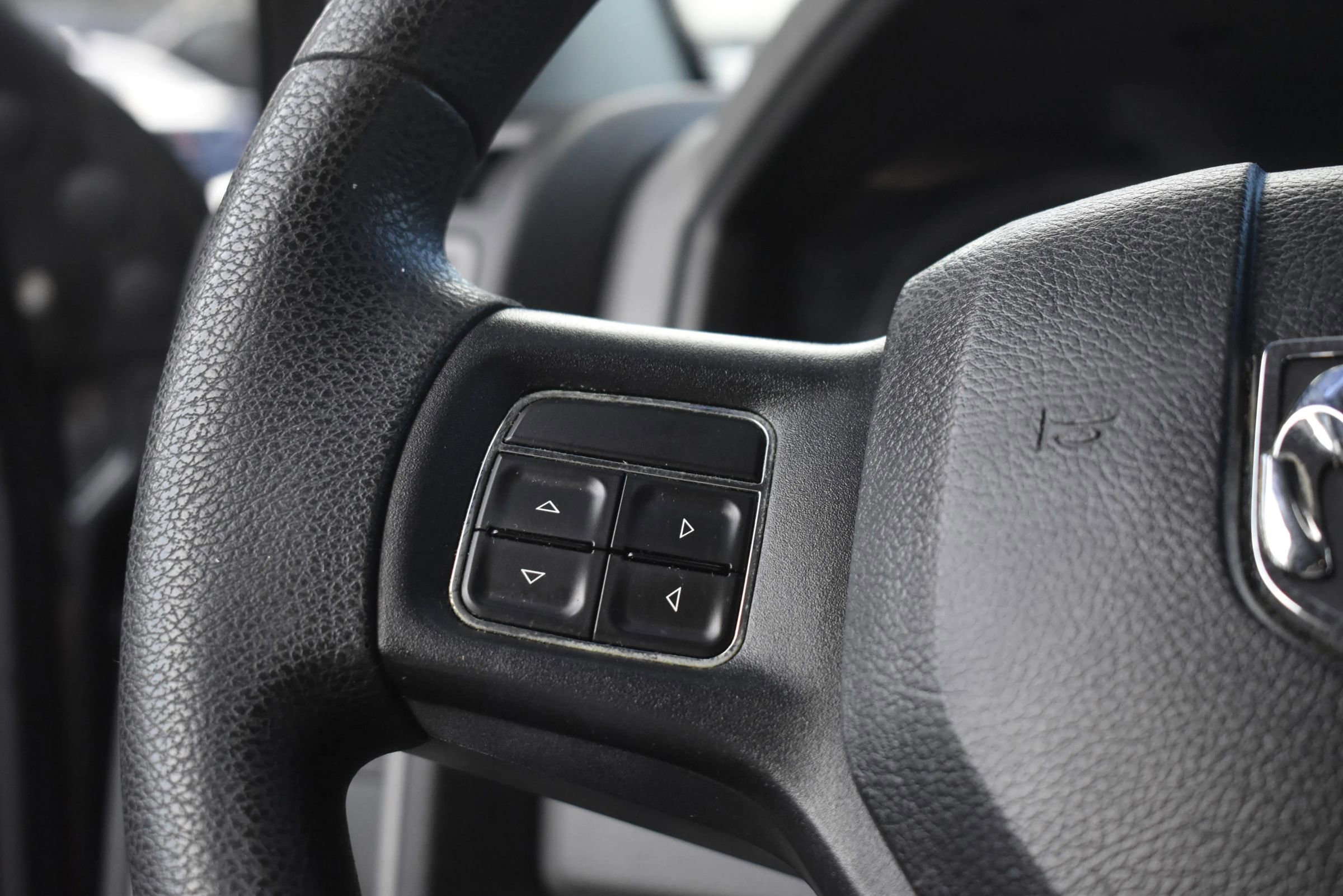 Used 2014 RAM 1500 Express image 21