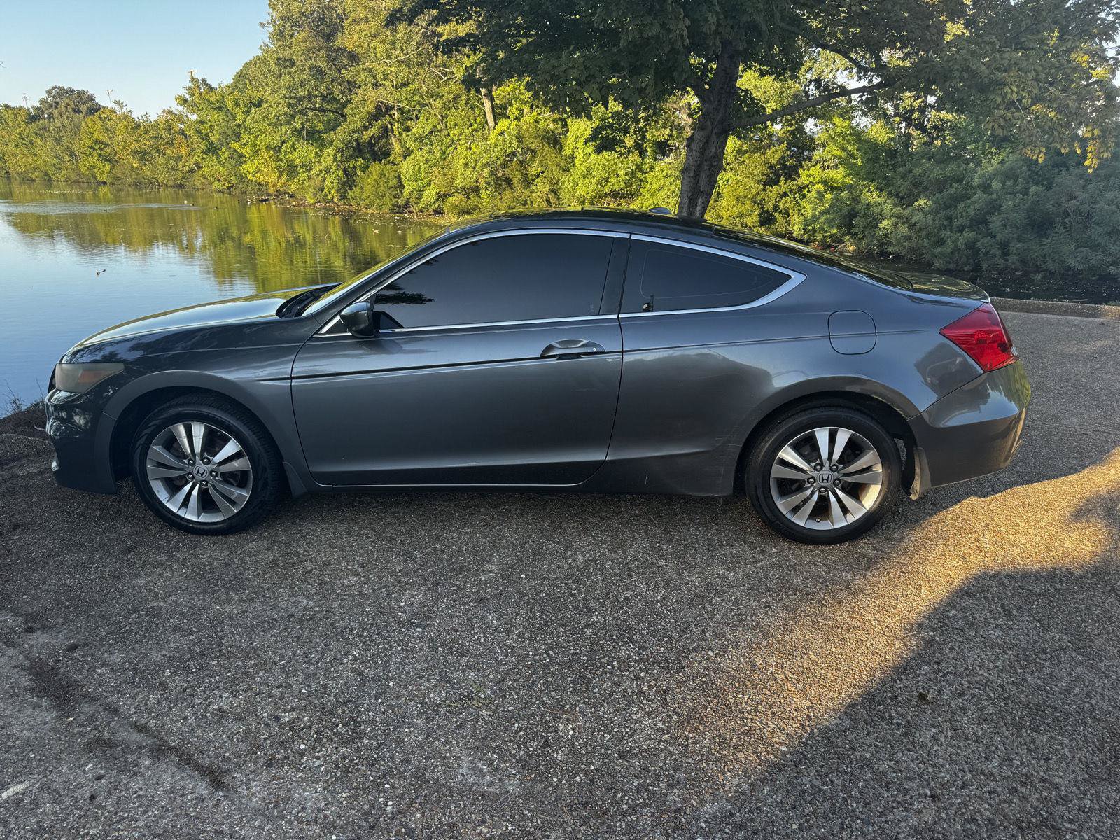 Used 2012 Honda Accord EX-L image 10