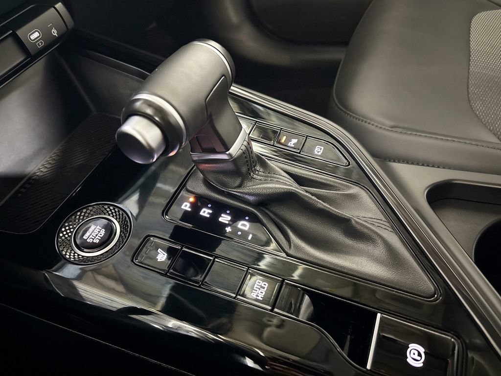 Used 2023 Kia Niro EX Touring FWD image 18