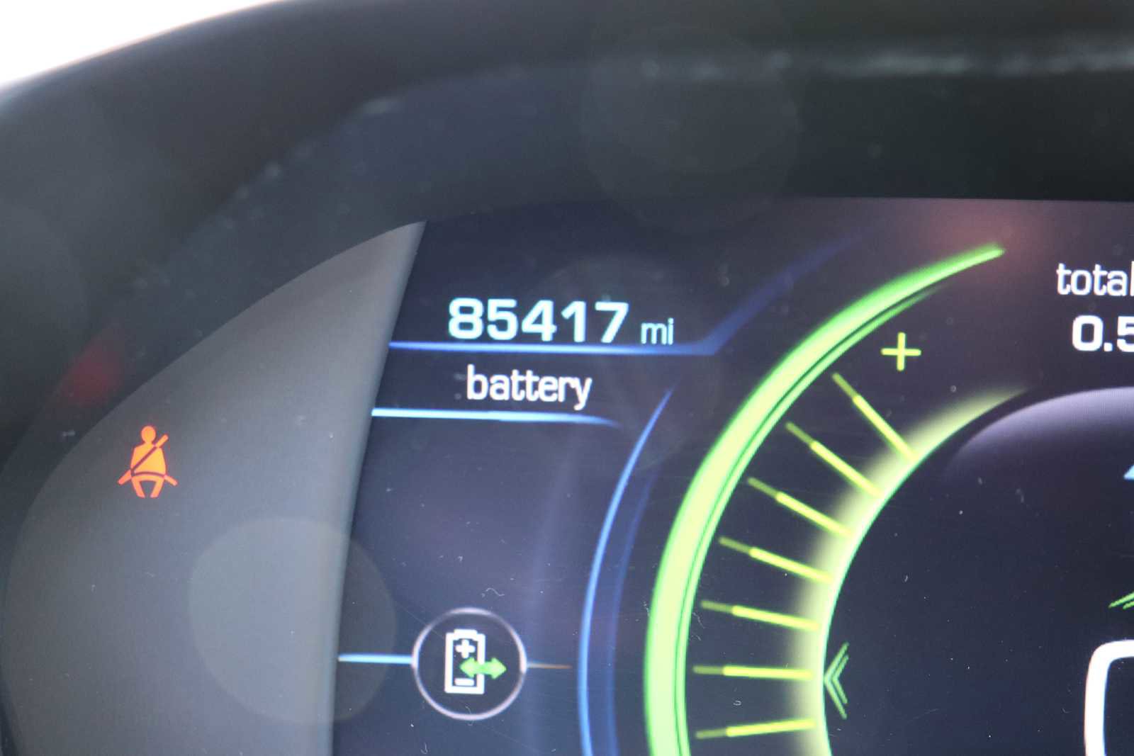 Used 2016 Chevrolet Volt Premier w/ Driver Confidence Package FWD image 11
