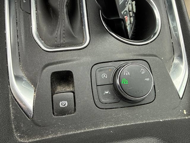 Used 2022 Chevrolet Traverse LT w/ LT Premium Package AWD/4WD image 12