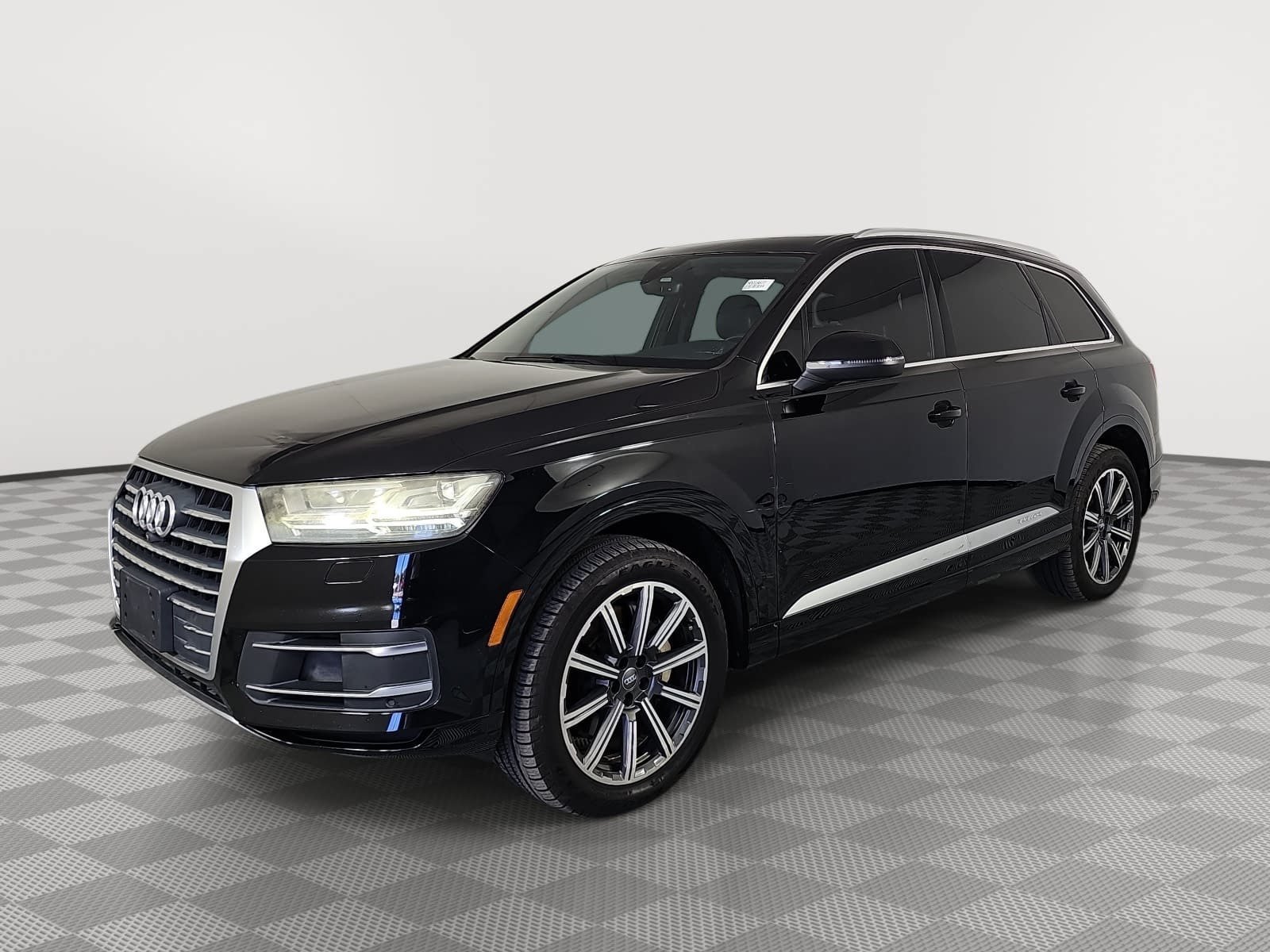 Used 2017 Audi Q7 3.0T Premium Plus AWD/4WD image 4