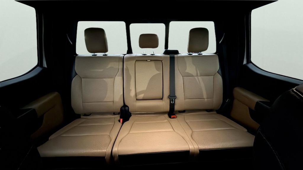 Used 2024 Ford F350 Lariat w/ Lariat Ultimate Package AWD/4WD image 28