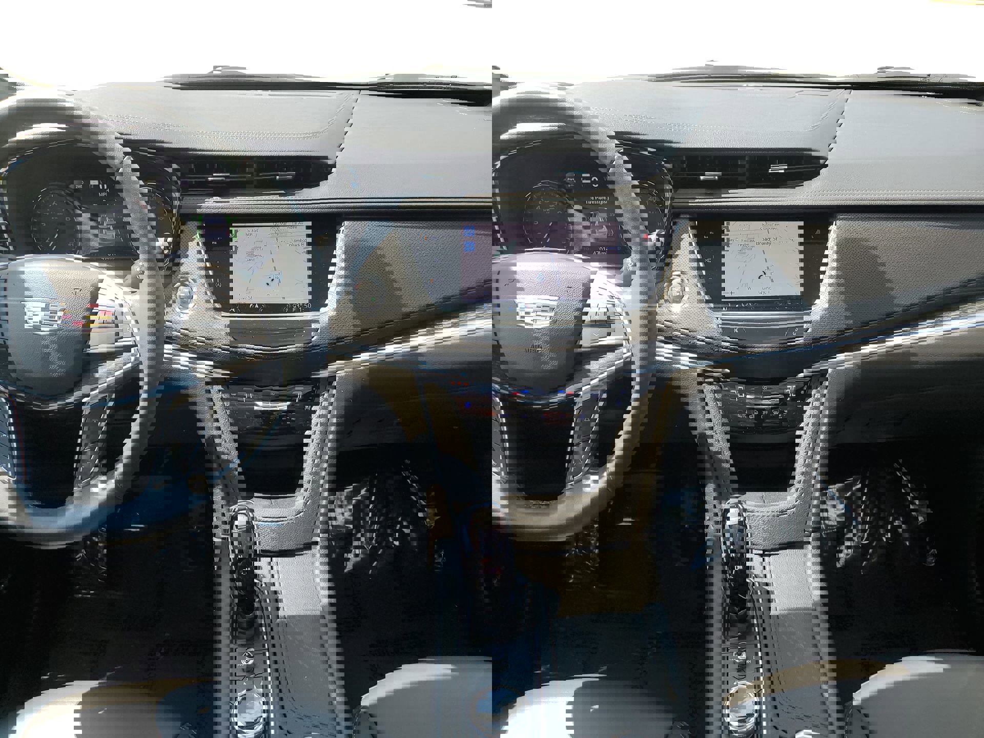 Used 2022 Cadillac XT5 Premium Luxury w/ Technology Package image 10