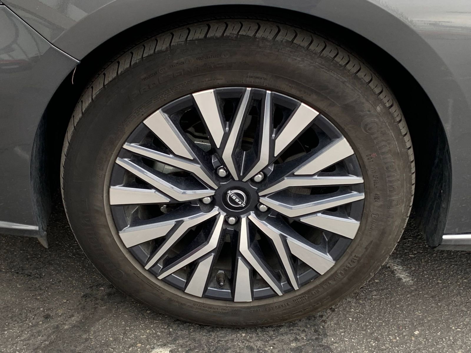 Used 2025 Nissan Altima 2.5 SV image 31