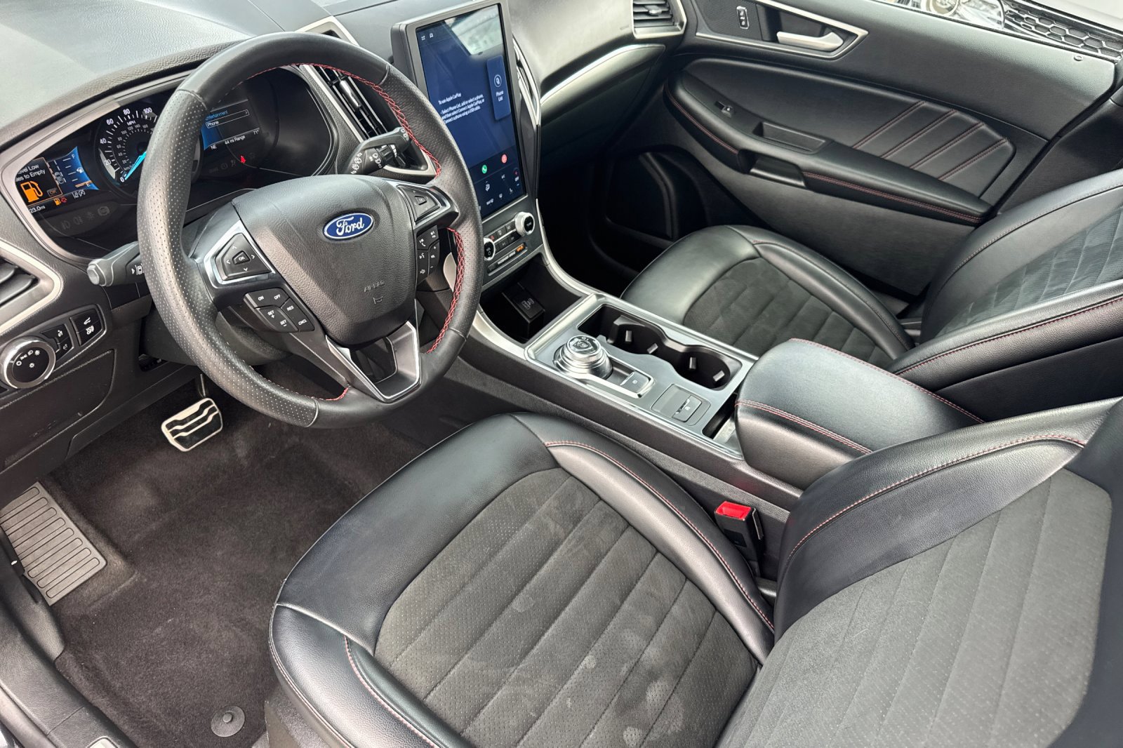 Certified 2023 Ford Edge ST-Line AWD/4WD image 14