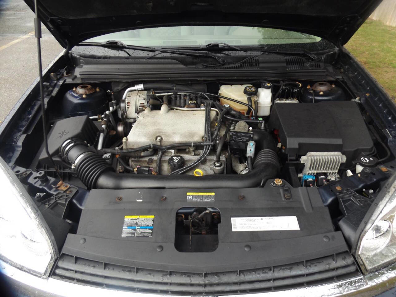 Used 2004 Chevrolet Malibu LS w/ Preferred Equipment Group image 12