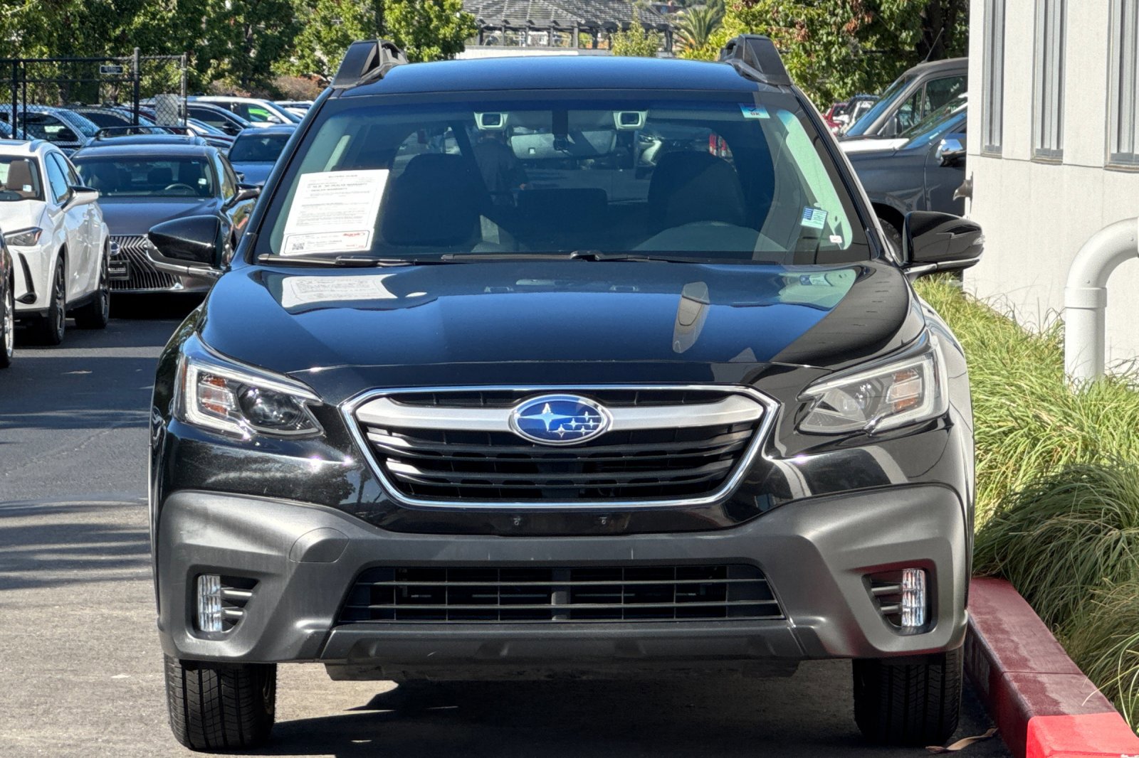 Used 2020 Subaru Outback Premium image 5