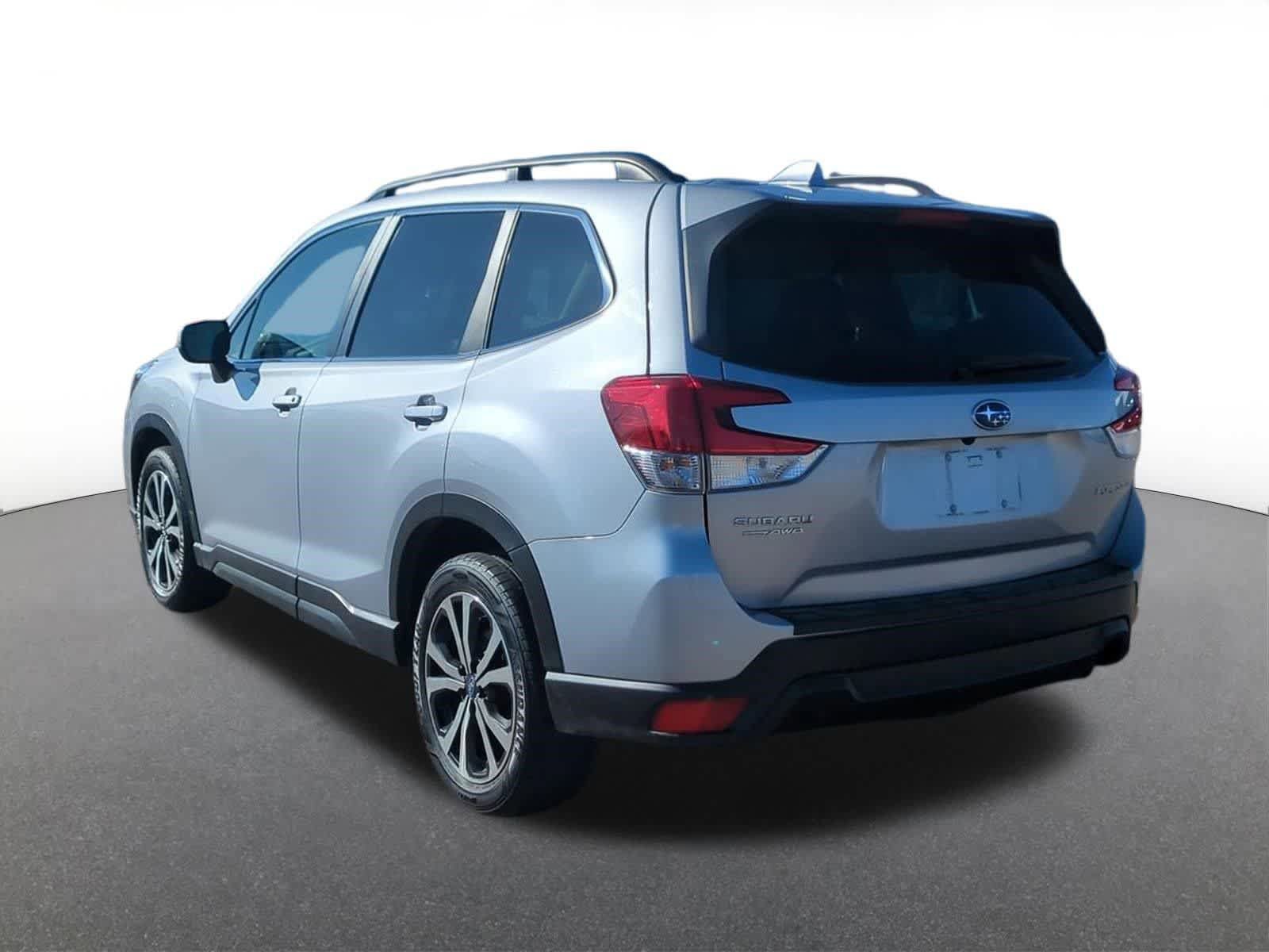 Used 2020 Subaru Forester Limited image 4