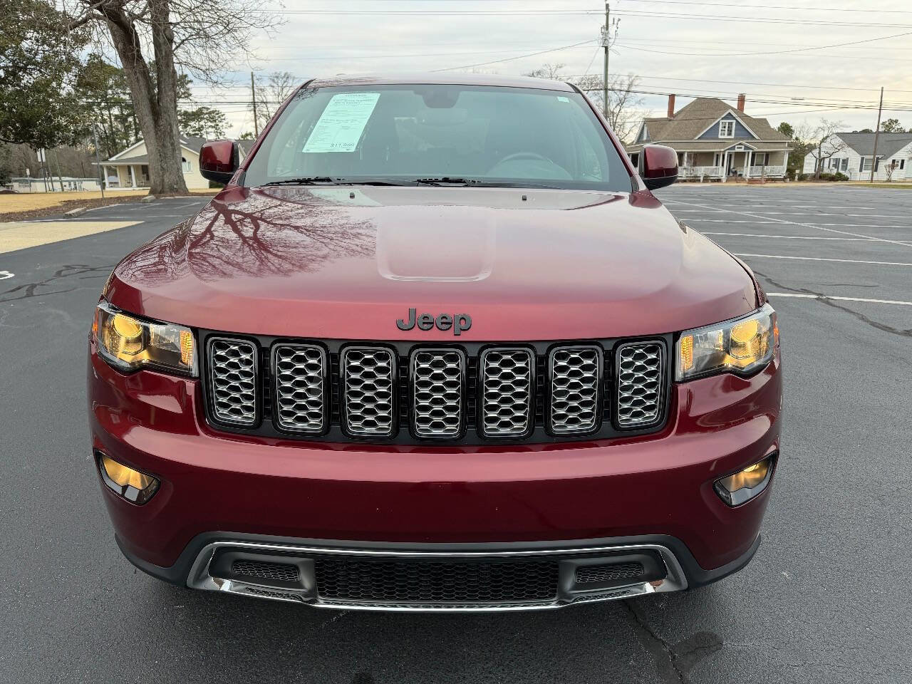 Used 2018 Jeep Grand Cherokee Altitude image 3