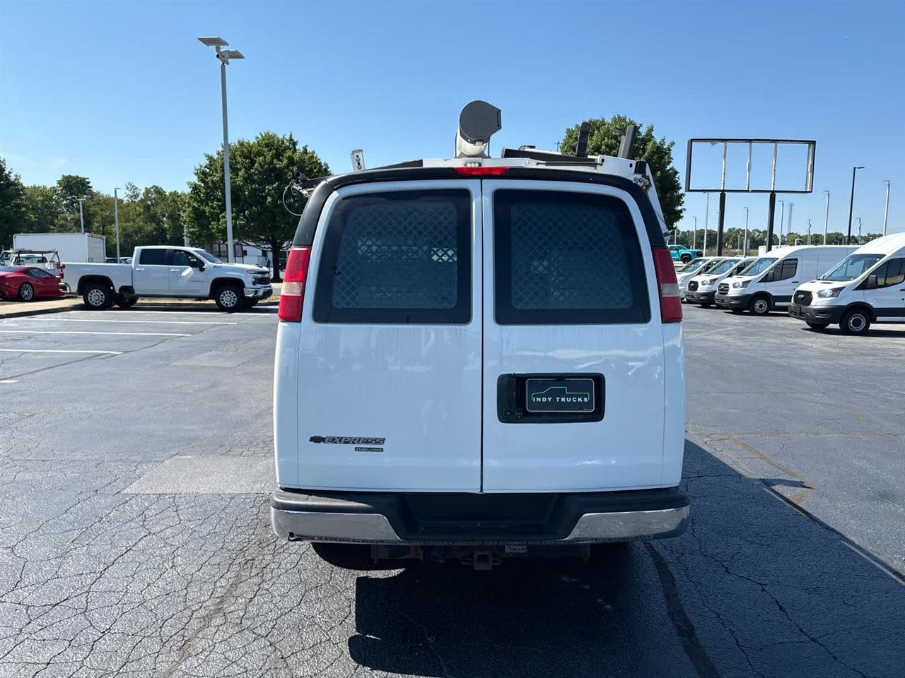 Used 2014 Chevrolet Express 2500 RWD image 7