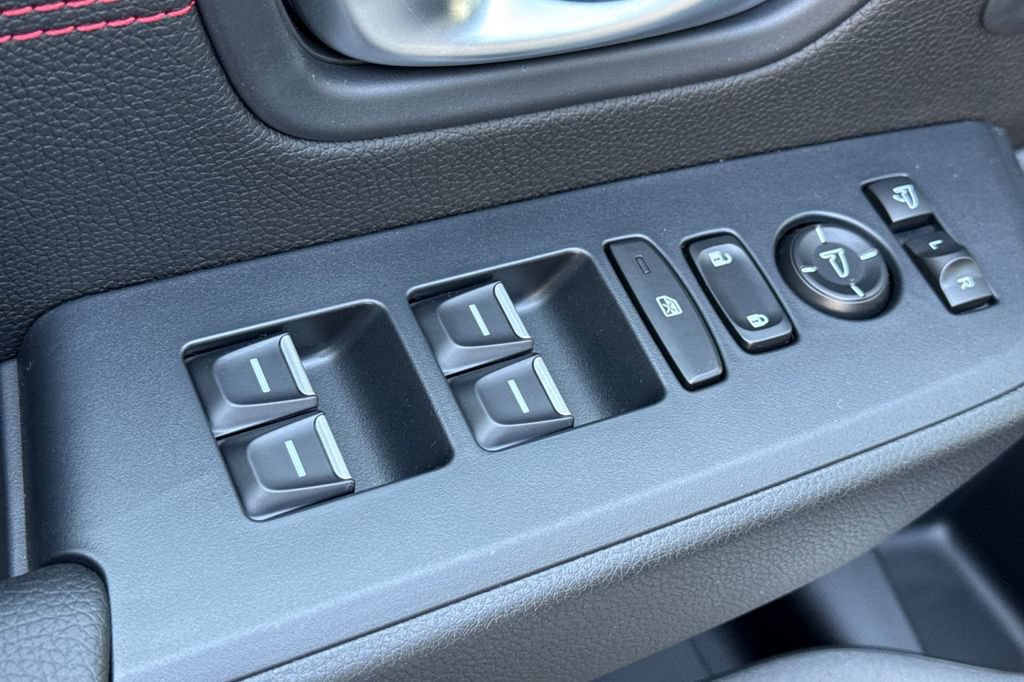 New 2026 Honda Pilot Black Edition image 7