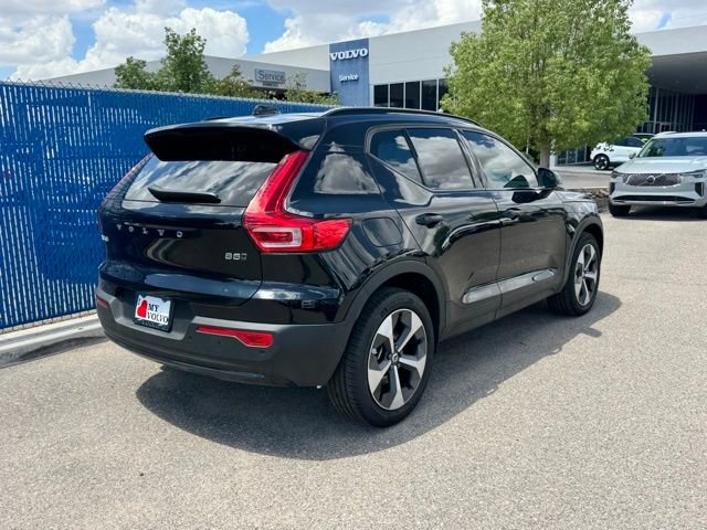 New 2025 Volvo XC40 B5 Plus w/ Protection Package Premier image 4