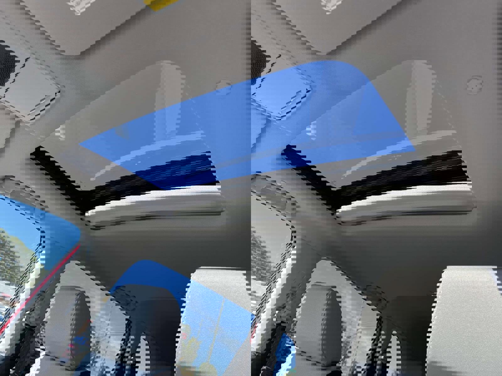 Used 2025 Honda CR-V EX image 18